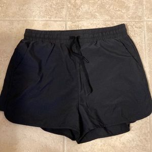 Buffbunny Flo V2 shorts in onyx black.